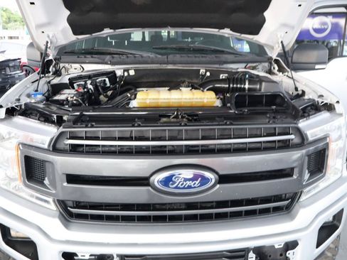 Used 2019 Ford F150 XLT w/ Equipment Group 302A Luxury AWD/4WD image 40