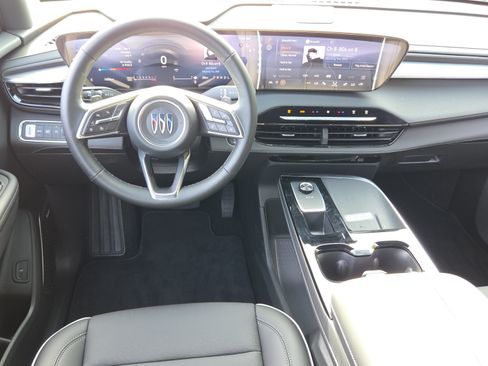 Certified 2026 Buick Enclave Preferred w/ Power Package FWD image 41