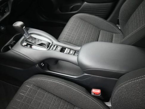 Used 2025 Honda HR-V LX image 33