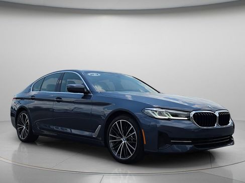 Used 2023 BMW 530i w/ Premium Package RWD image 8