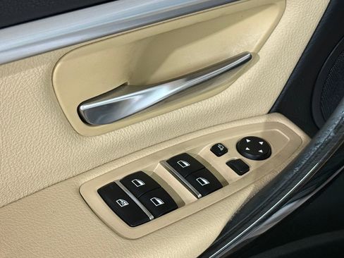 Used 2018 BMW 330i 330i w/ Convenience Package image 23