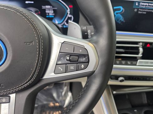 Certified 2022 BMW X5 xDrive45e w/ M Sport Package image 22