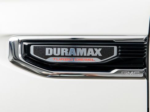 Used 2023 GMC Sierra 1500 Denali w/ Denali Reserve Package AWD/4WD image 13