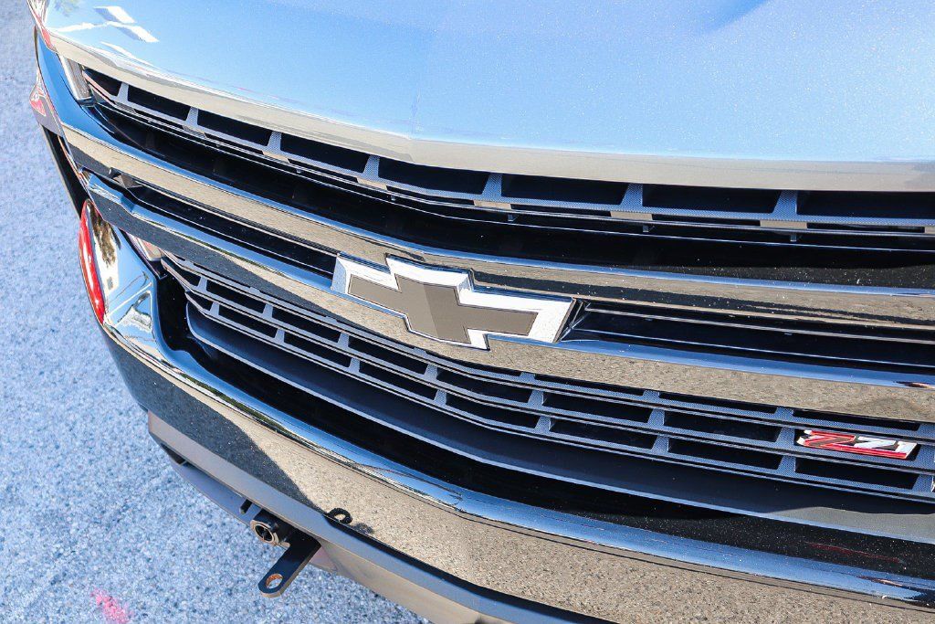 Used 2021 Chevrolet Silverado 1500 LT Trail Boss w/ Bed Protection Package AWD/4WD image 5