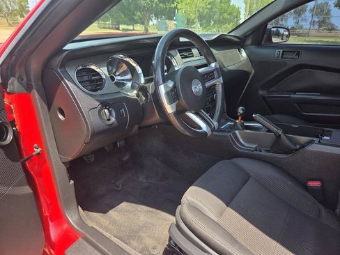 Used 2013 Ford Mustang Coupe RWD image 13