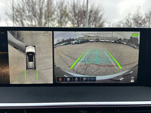 Used 2025 INFINITI QX80 Sensory image 33