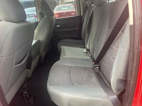 Used 2017 RAM 1500 Big Horn RWD image 12