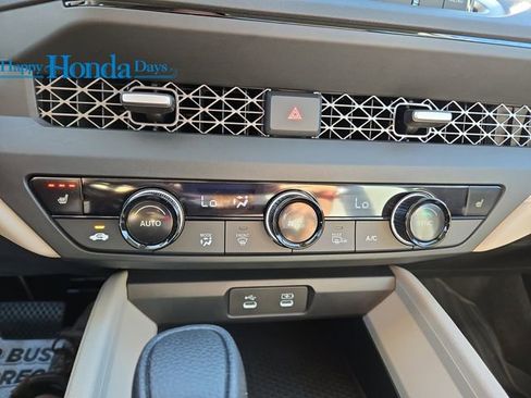 New 2025 Honda Accord SE image 30