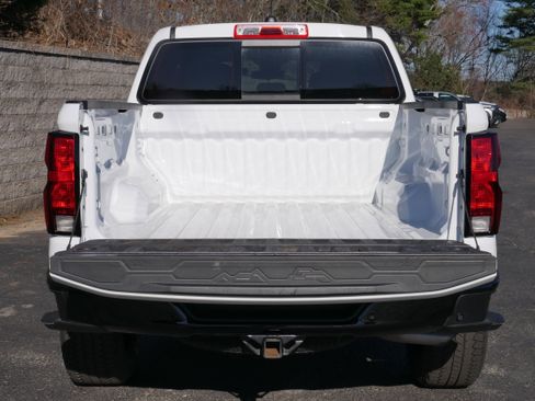 Certified 2024 Chevrolet Colorado Trail Boss w/ Technology Package AWD/4WD image 6