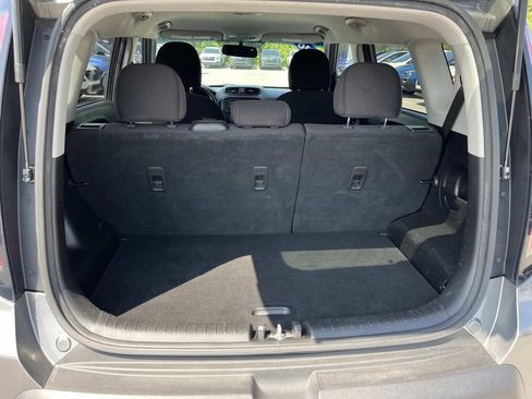 Used 2016 Kia Soul FWD image 18