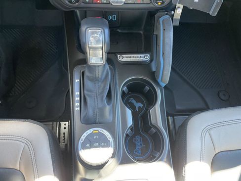 Used 2022 Ford Bronco Wildtrak image 27