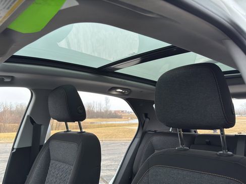 Used 2023 Chevrolet Equinox LT image 19