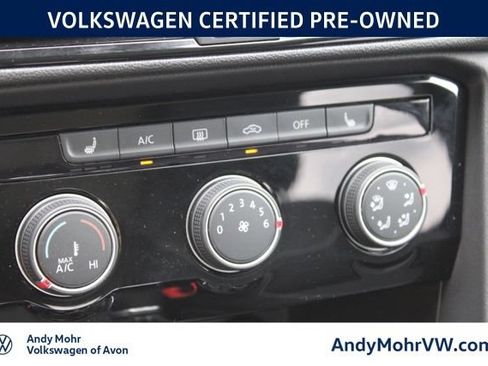 Used 2023 Volkswagen Taos SE w/ Panoramic Sunroof Package AWD/4WD image 40