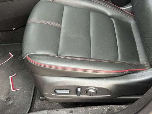 Used 2024 Chevrolet TrailBlazer RS AWD/4WD image 21