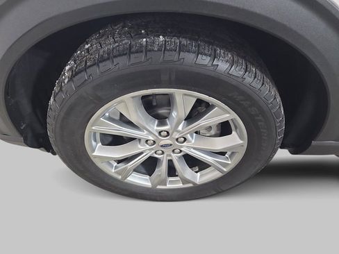 Used 2020 Ford Explorer XLT w/ Equipment Group 202A image 34