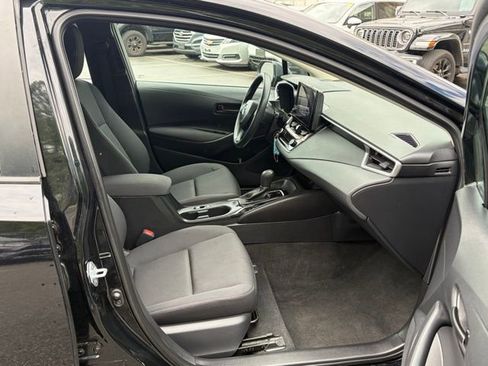 Used 2024 Toyota Corolla LE image 25