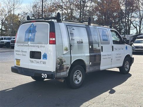 Used 2018 Chevrolet Express 2500 w/ Driver Convenience Package image 4