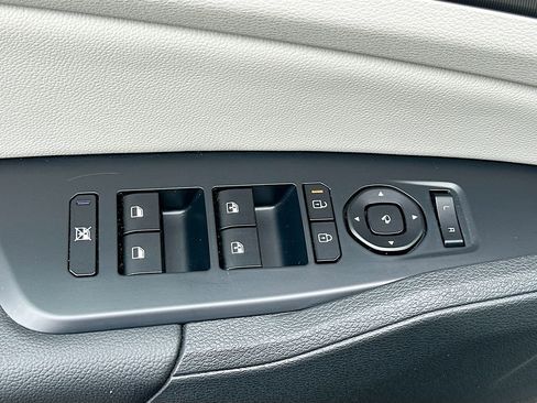 Used 2026 Kia Sportage SX image 18