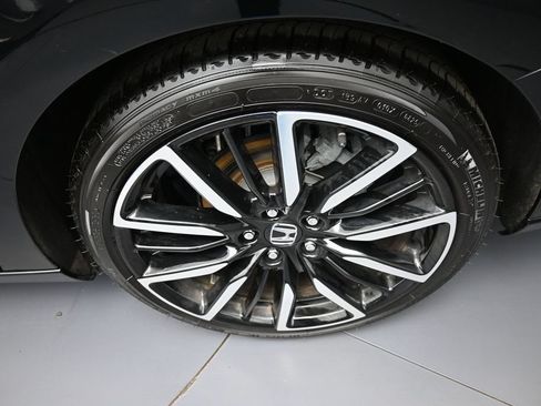 Certified 2025 Honda Accord Touring image 15