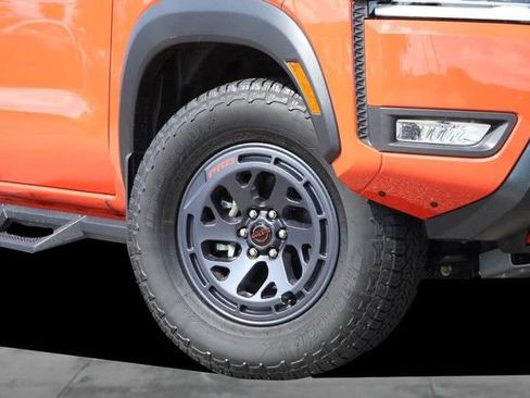 Certified 2025 Nissan Frontier PRO-4X w/ Pro Premium Package AWD/4WD image 3
