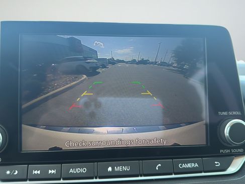 Certified 2022 Nissan Rogue SV w/ SV Premium Package AWD/4WD image 49