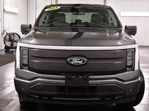Used 2025 Ford F150 Lightning Flash AWD/4WD image 2