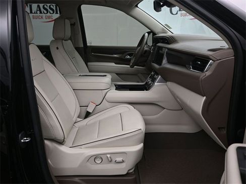 Certified 2023 GMC Yukon XL Denali image 10