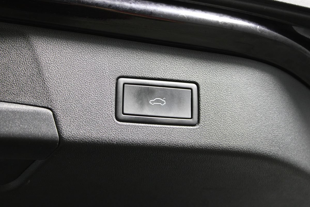 Used 2023 Volkswagen ID.4 Pro S AWD/4WD image 35