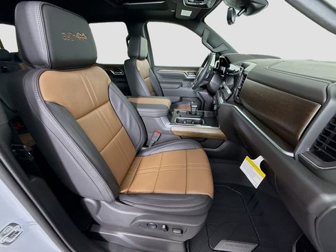 New 2026 Chevrolet Silverado 1500 High Country w/ High Country Premium Package AWD/4WD image 29