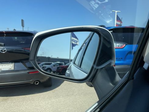 Used 2024 Toyota RAV4 Adventure image 37