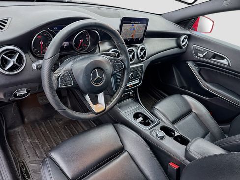 Used 2018 Mercedes-Benz CLA 250 image 7