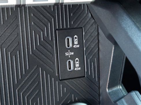 Used 2025 Toyota Tacoma SR image 20