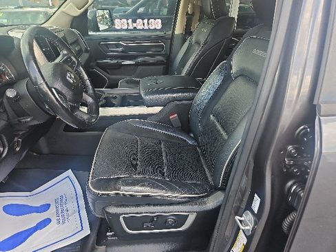 Used 2019 RAM 1500 Laramie AWD/4WD image 9
