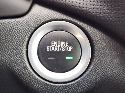 Used 2019 Chevrolet Equinox Premier image 22