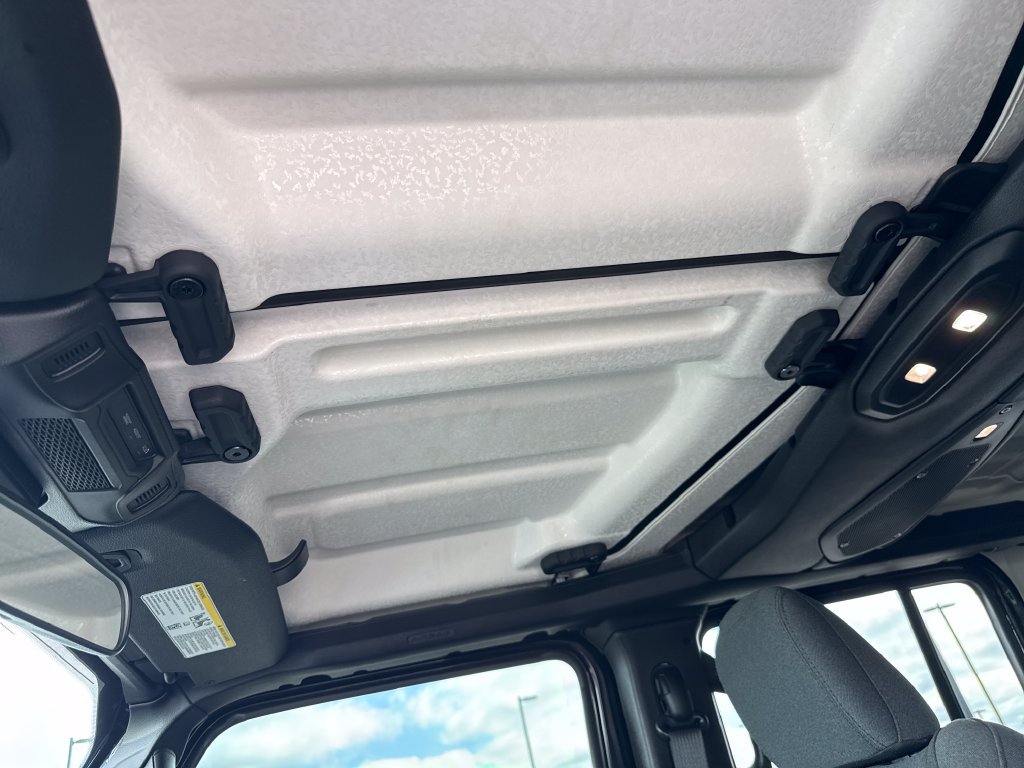 Used 2025 Jeep Wrangler Unlimited Sport AWD/4WD image 21