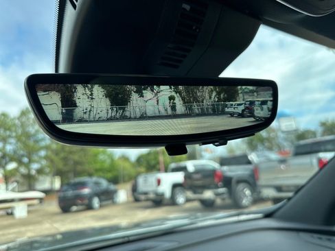 New 2026 Chevrolet Traverse LT w/ Midnight/Sport Edition image 24