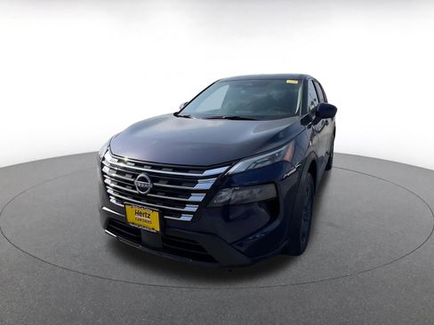 Used 2025 Nissan Rogue SV FWD image 7