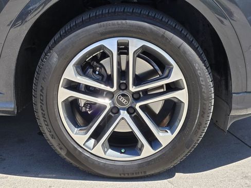 Certified 2025 Audi Q5 Premium Plus AWD/4WD image 16