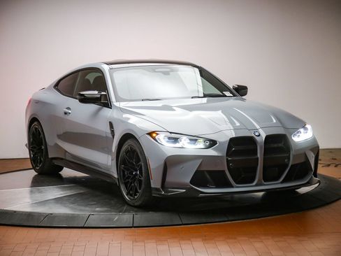 Used 2024 BMW M4 Competition RWD image 6