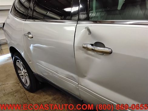 Used 2016 Chevrolet Traverse LT AWD/4WD image 19