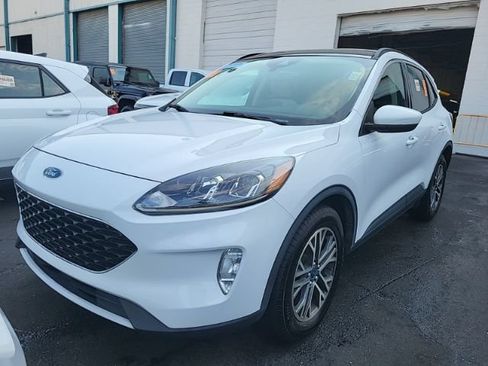 Used 2020 Ford Escape SEL AWD/4WD image 2