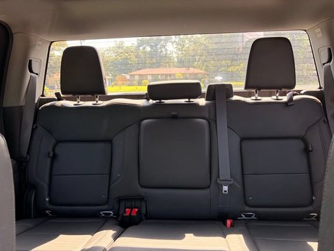 Used 2022 GMC Sierra 1500 SLT w/ Max Trailering Package AWD/4WD image 12