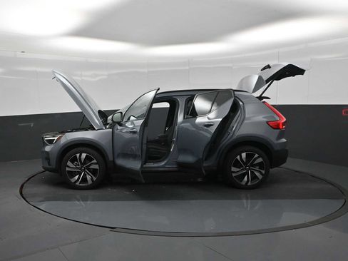Used 2023 Volvo XC40 B5 Plus w/ Driver Assist Package AWD/4WD image 47