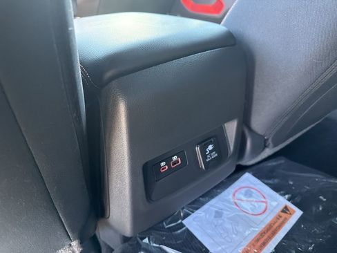 Used 2025 Nissan Frontier Pro-X w/ Pro Convenience Package image 19