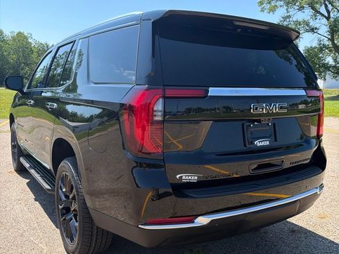 New 2026 GMC Yukon Elevation w/ Elevation Premium Package AWD/4WD image 7