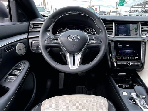 Certified 2023 INFINITI QX55 Essential AWD/4WD image 7