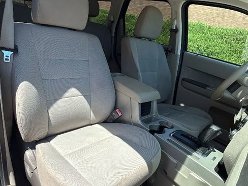 Used 2012 Ford Escape XLT image 26
