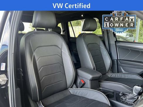 Certified 2023 Volkswagen Tiguan SEL R-Line image 31
