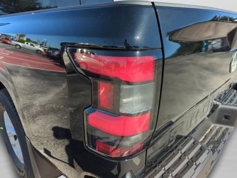 New 2026 Nissan Frontier S image 42