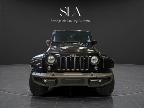 Used 2017 Jeep Wrangler Unlimited Sahara AWD/4WD image 2